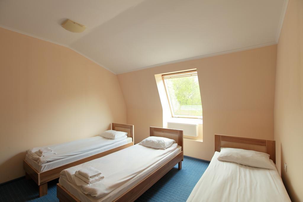 Budget Hotel Ekotel Leópolis Habitación foto